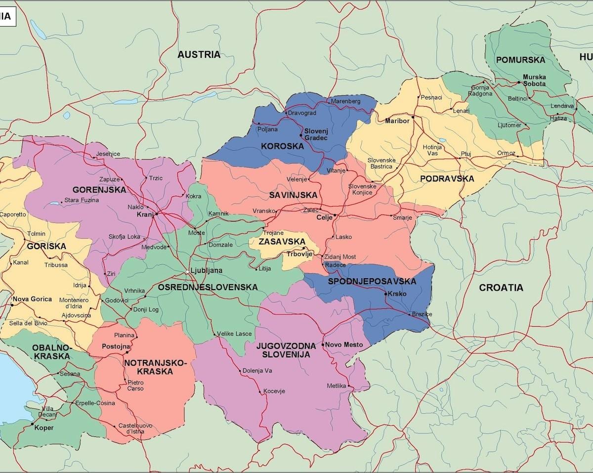 Mapa de Eslovenia política